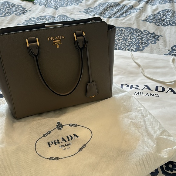 Prada Saffiano Soft Argilla - Picture 10 of 10